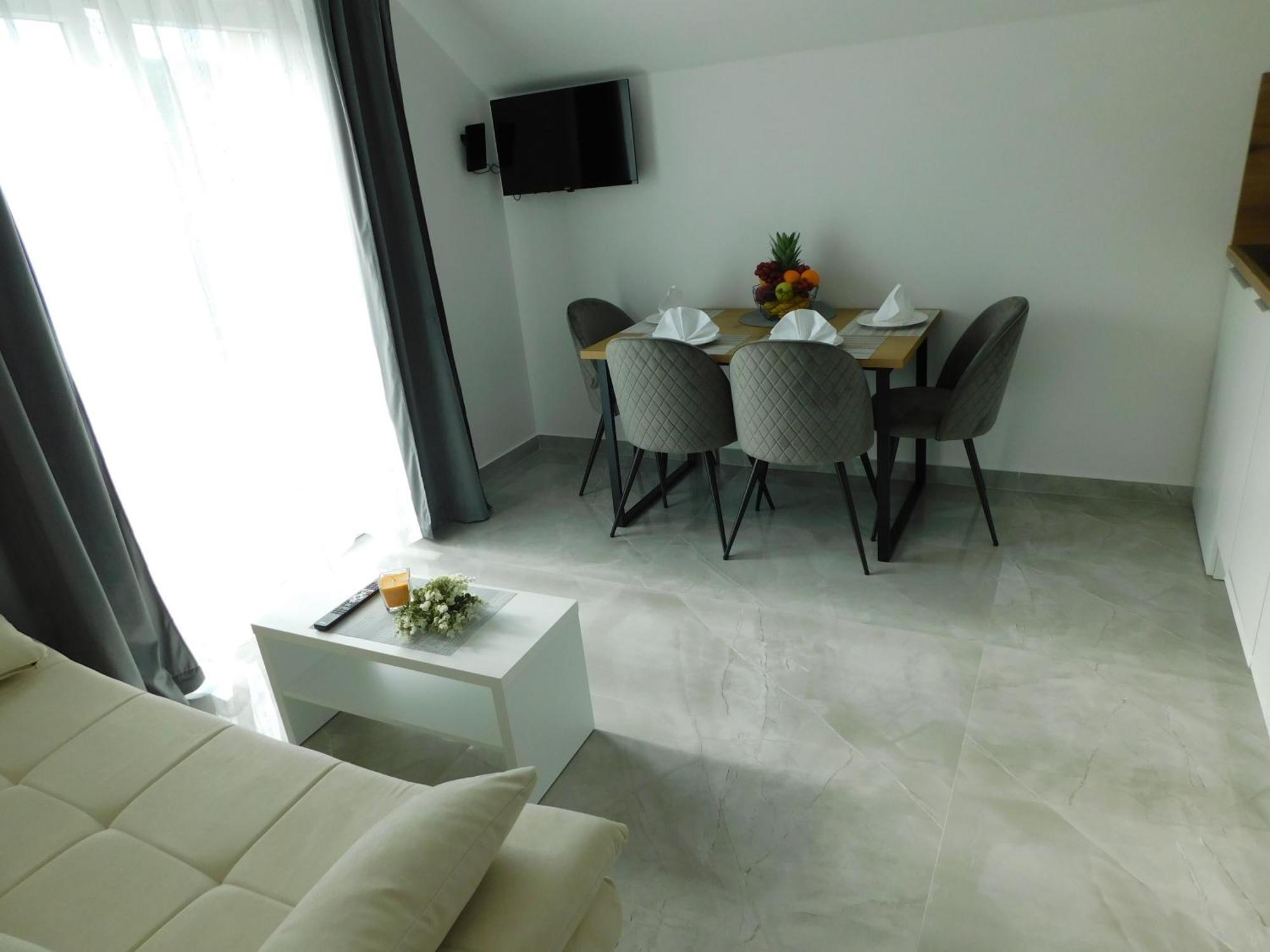 Apartman Nativis Otocac Ngoại thất bức ảnh